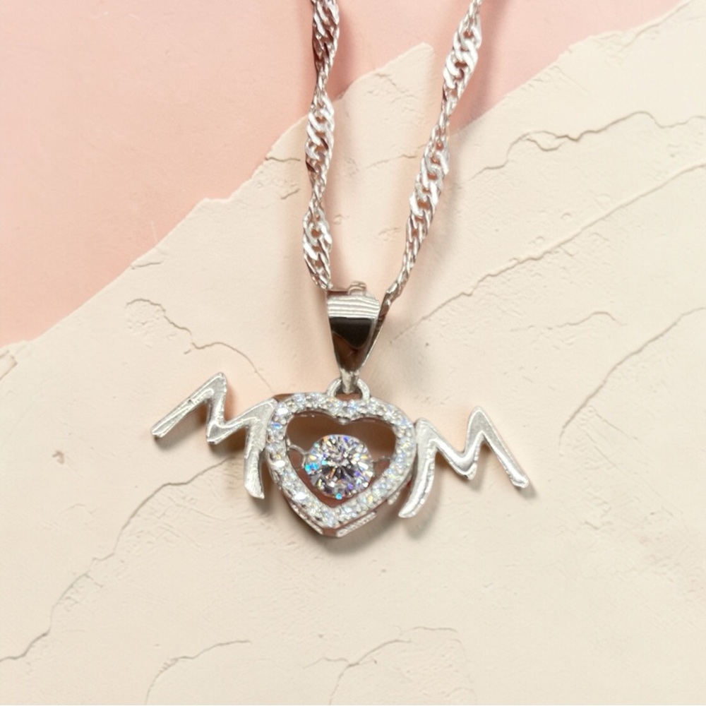 Elegant 925 Sterling Silver CZ MOM charm O Heart Pendant Necklace Shimmering CZ